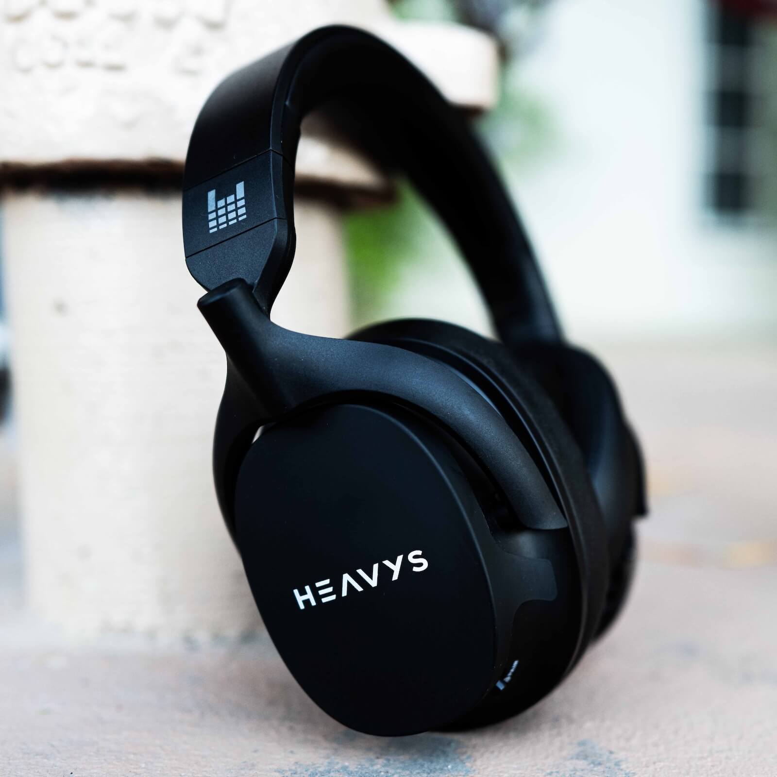 heavys-headphones-lifestyle-music